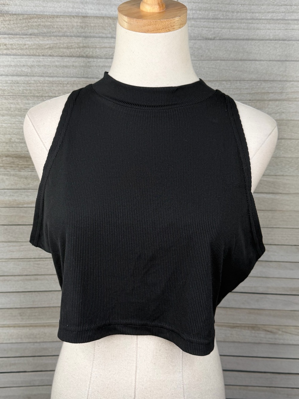 BLUSH MARK Black Cropped Ribbed Sleeveless High Neck Tank Top-XL